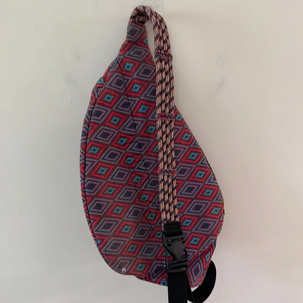 KAVU‎ Rope Bag Sling Backpack Southwestern Geometric Diamond Red Blue Canvas